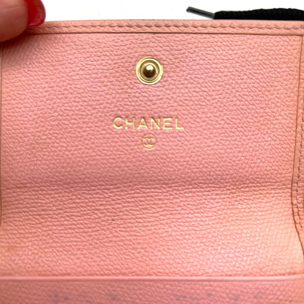 Chanel CC Pink Sevruga Leather compact Wallet - Picture 10 of 11